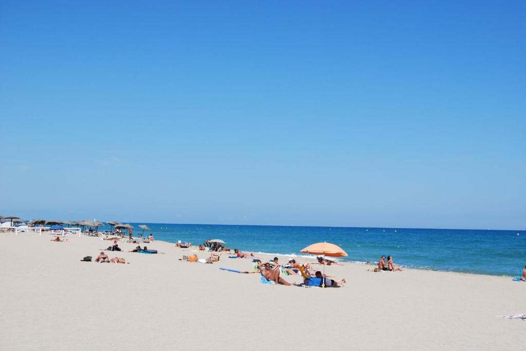 Lagrange Grand Bleu Vacances - Residence Les Jardins De Neptune سان سيبريان المظهر الخارجي الصورة