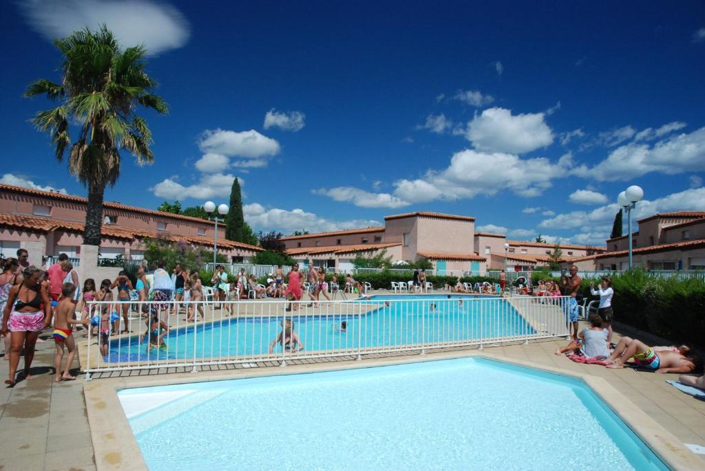 Lagrange Grand Bleu Vacances - Residence Les Jardins De Neptune سان سيبريان المظهر الخارجي الصورة